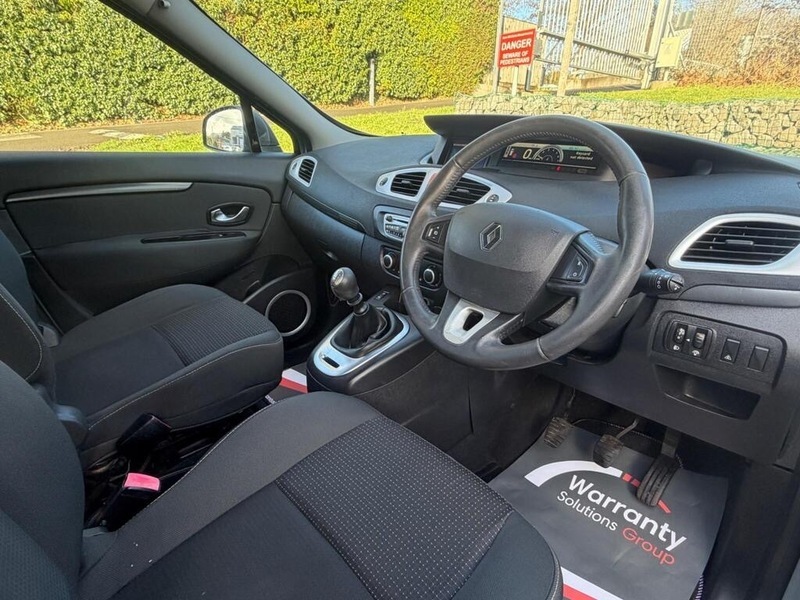Renault Grand Scenic Dynamique Brown #18