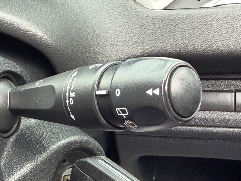 Peugeot 208 1.0 Active Silver #30