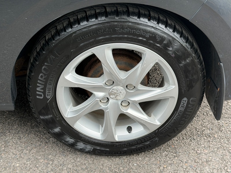 Peugeot 208 1.0 Active Silver #13