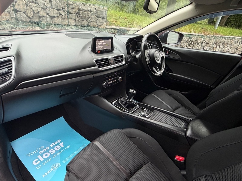 Mazda 3 2.2 Skyactiv-d Sport Nav Red #3