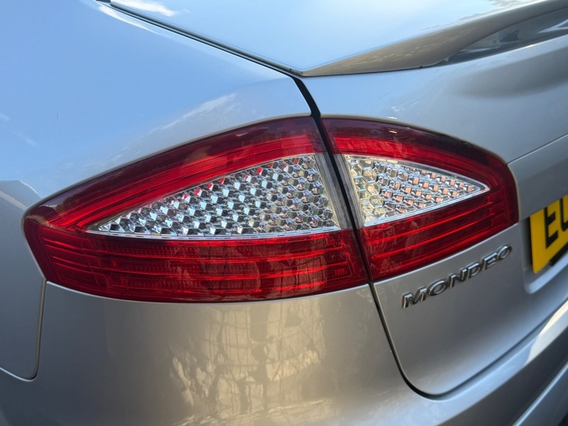 Ford Mondeo 2.0 2.0 Tdci Zetec Silver #48