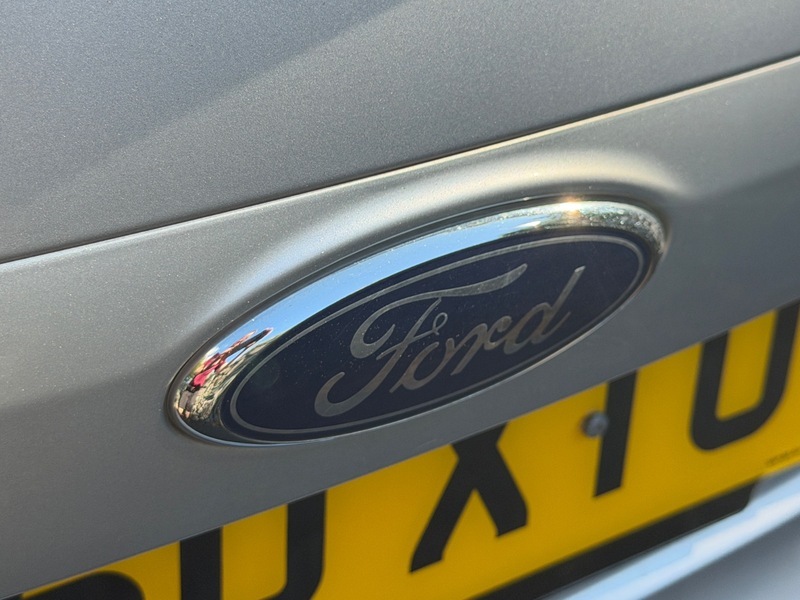 Ford Mondeo 2.0 2.0 Tdci Zetec Silver #51