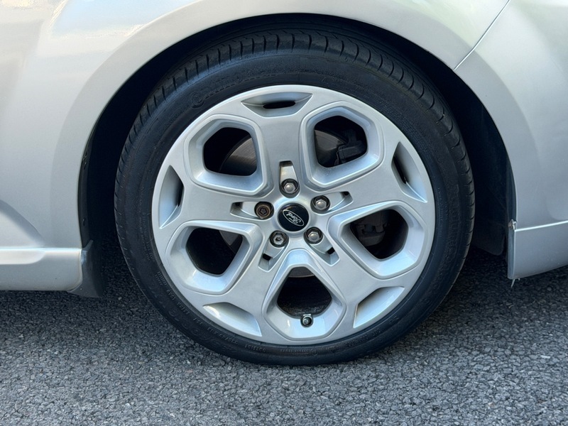 Ford Mondeo 2.0 2.0 Tdci Zetec Silver #11