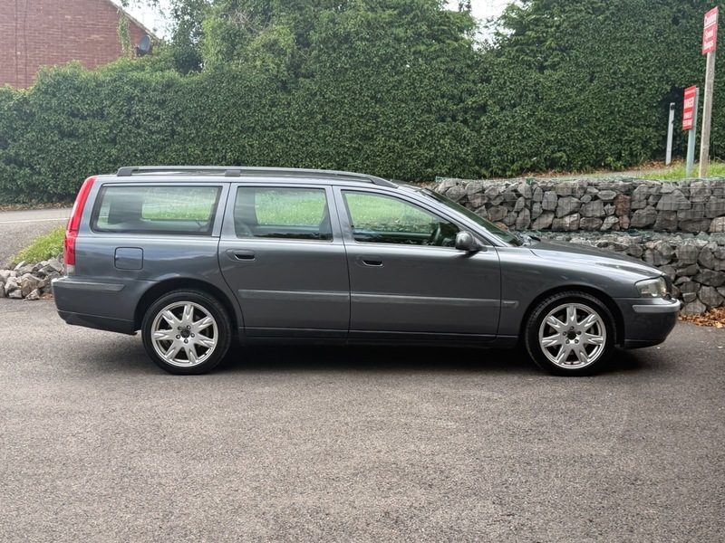 Volvo V70 Se Black #18