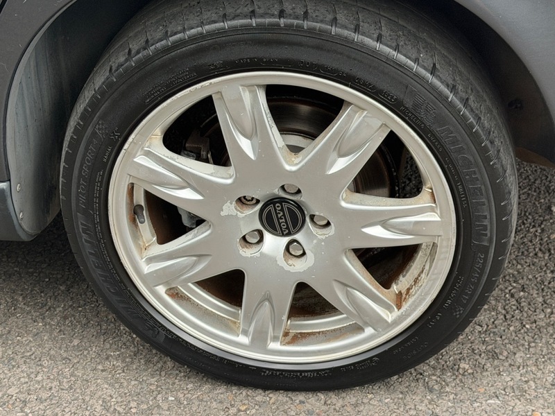 Volvo V70 Se Black #13