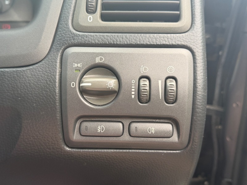 Volvo V70 Se Black #31