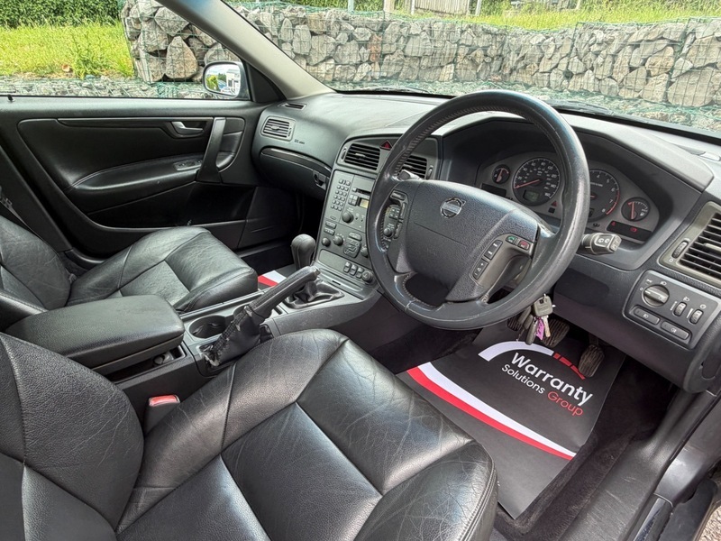 Volvo V70 Se Black #16