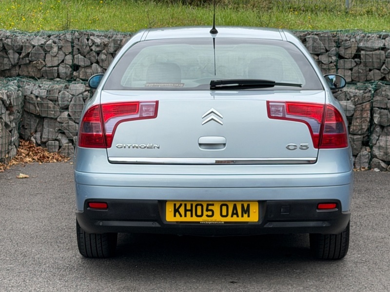 Citroen C5 Hatchback 2.0I 16V Exclusive 200505 Red #8