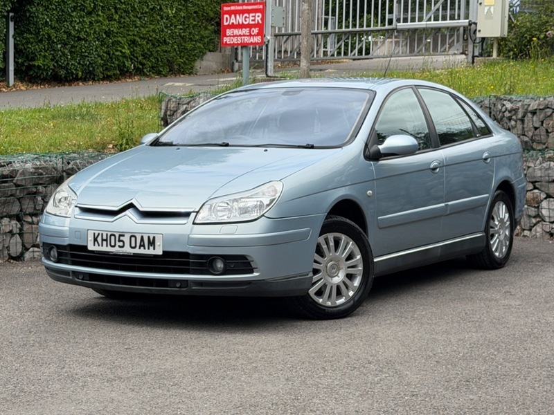 Citroen C5 Hatchback 2.0I 16V Exclusive 200505 Red #15
