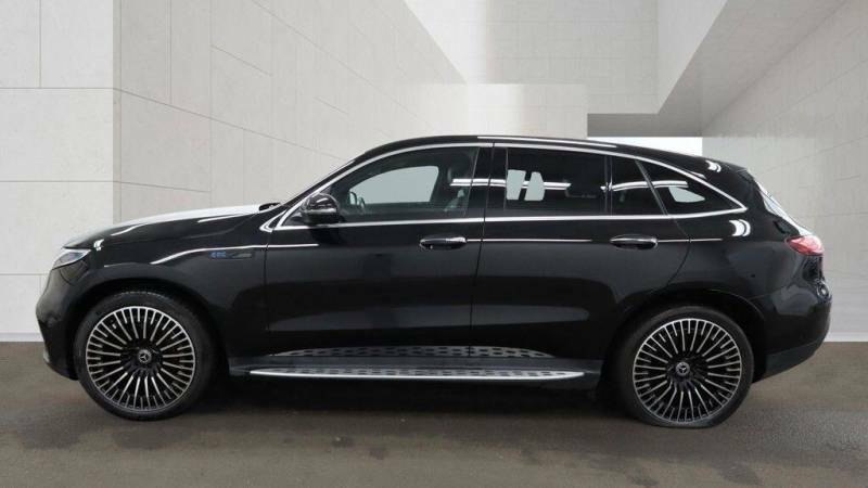 Mercedes-Benz EQC Eqc 400 80Kwh Amg Line Premium 4Matic - Black #2