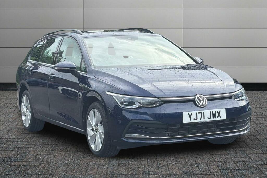 Volkswagen Golf 1.5 Etsi Mhev Life Estate Hybrid Dsg Eu