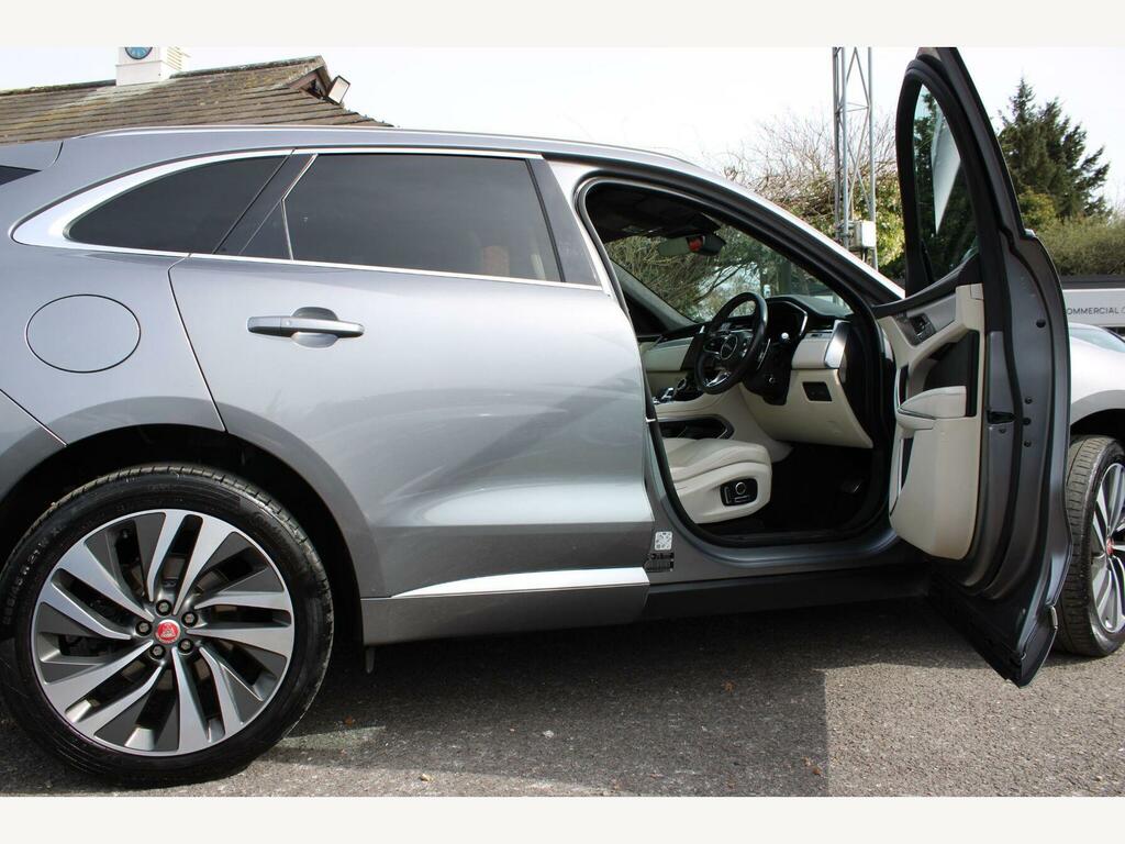 Jaguar F-Pace 2.0 D200 Mhev R-dynamic Hse Suv Aw Grey #6