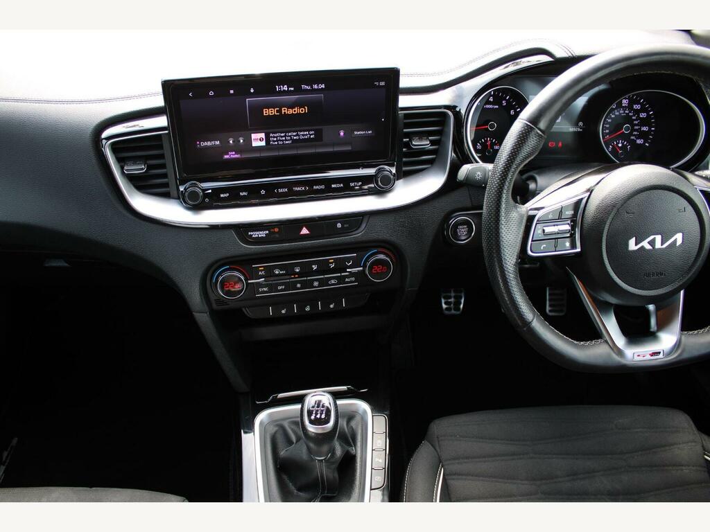 Kia Proceed 1.5 T-gdi Gt-line Shooting Brake White #5