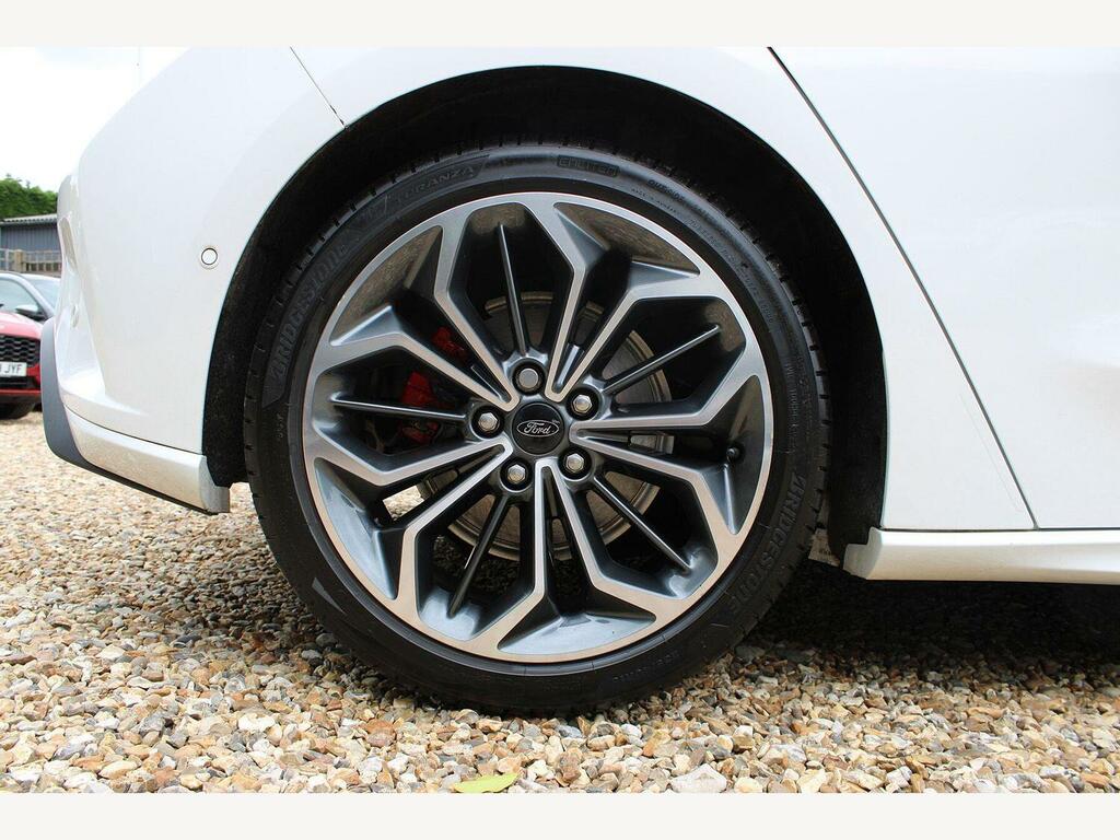 Ford Focus 1.0T Ecoboost St-line X Hatchback Manua White #5