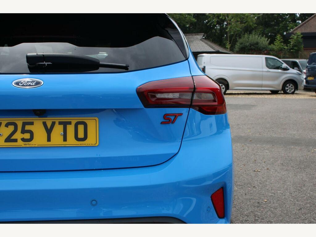 Ford Focus 2.3T Ecoboost St Edition Hatchback Manu Blue #5