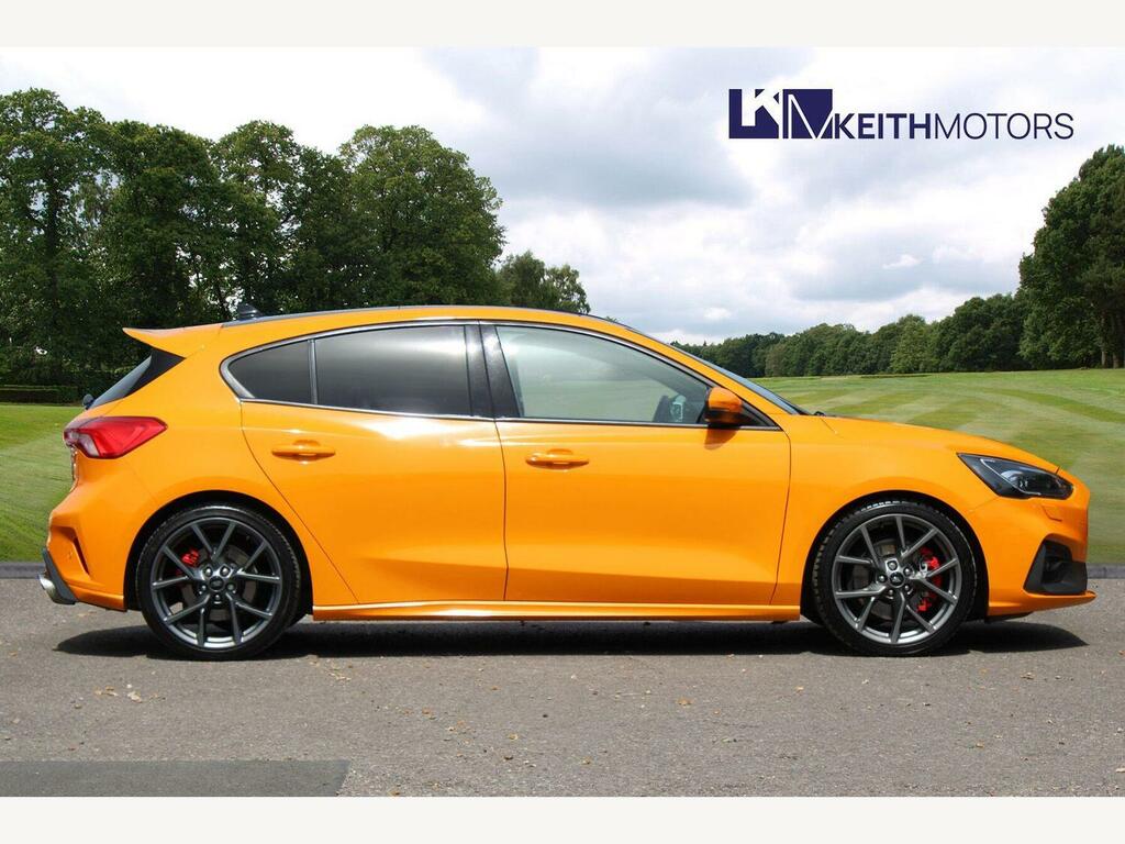 Ford Focus 2.3T Ecoboost St Hatchback Orange #4