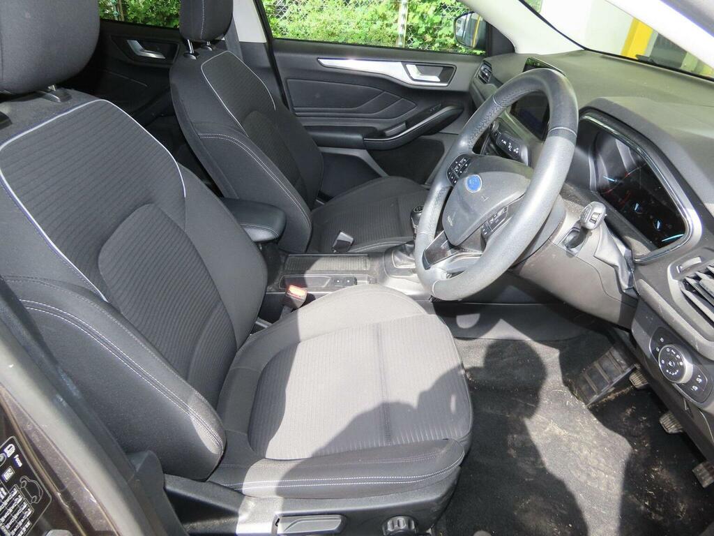 Ford Focus 1.0T Ecoboost Titanium Hatchback Grey #4