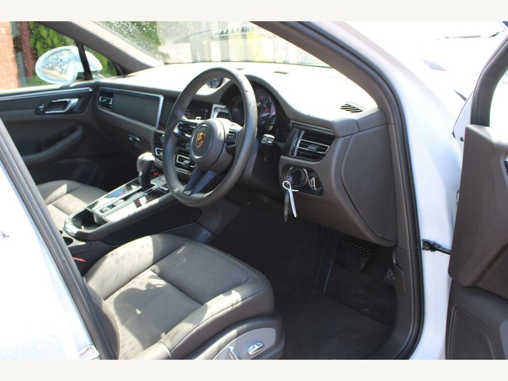 Porsche Macan Gts Pdk Black #13