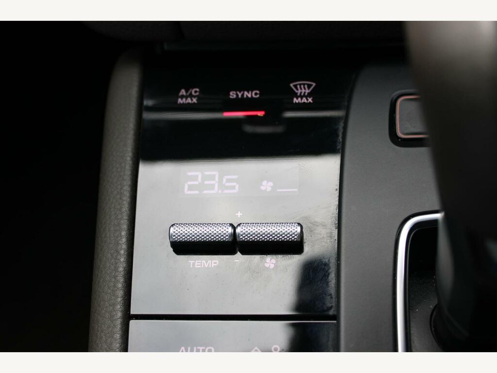 Porsche Macan Gts Pdk Black #33