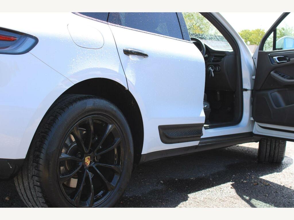 Porsche Macan Gts Pdk Black #40