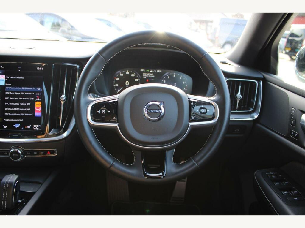 Volvo V60 R Design Red #48