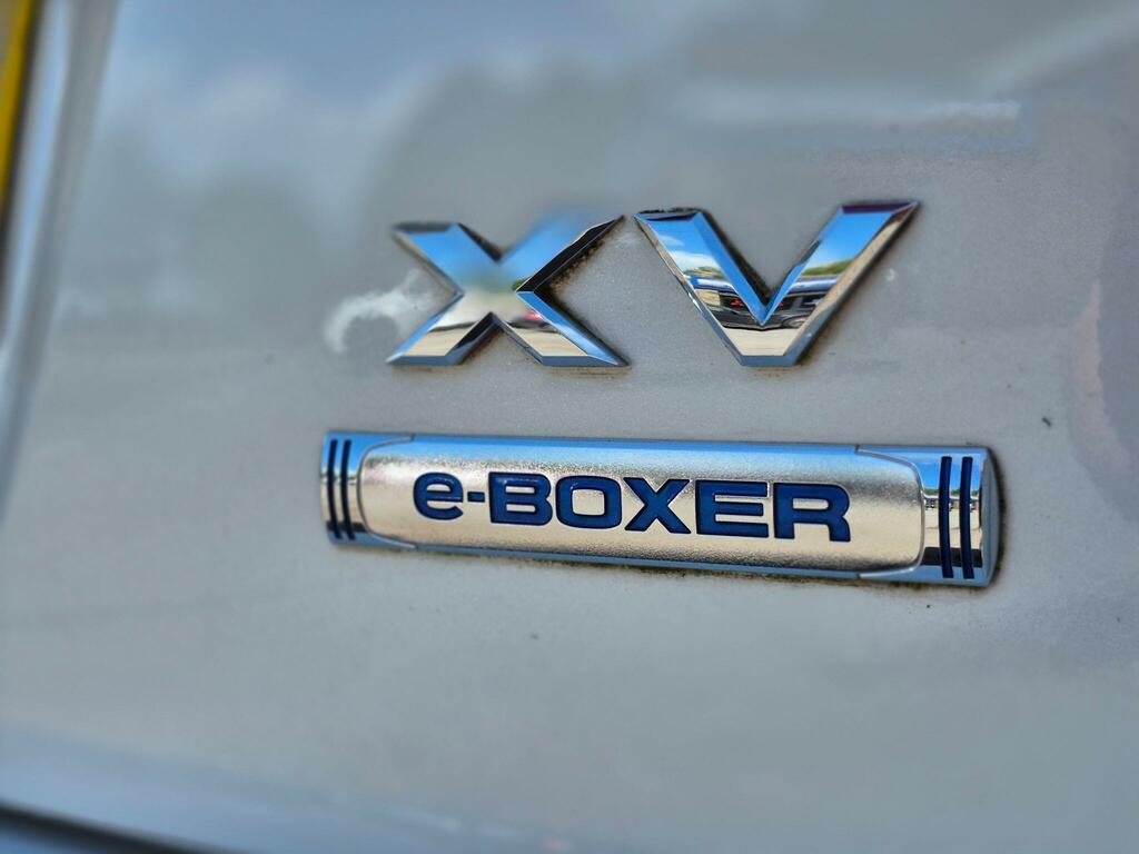 Subaru XV  White #8