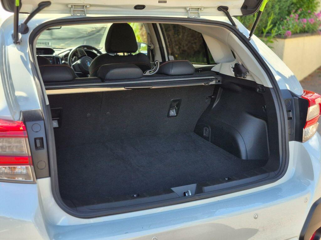 Subaru XV  White #10
