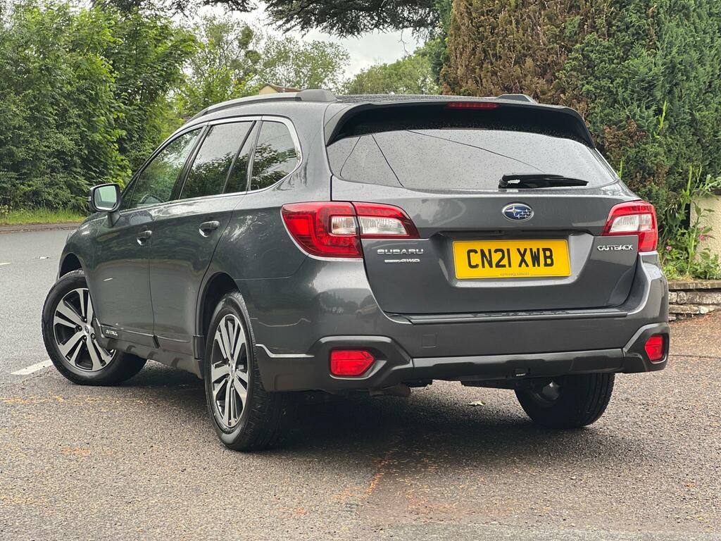 Subaru Outback Touring Black #9