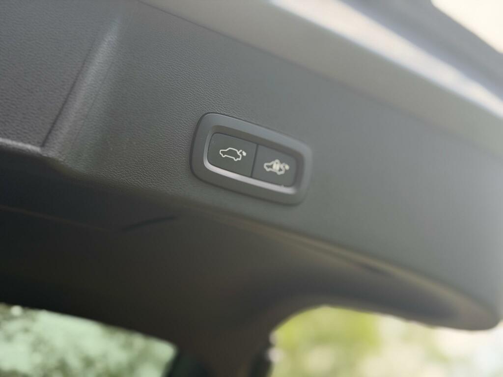 Volvo XC40 2.0 B3p Ultimate Dark Grey #9