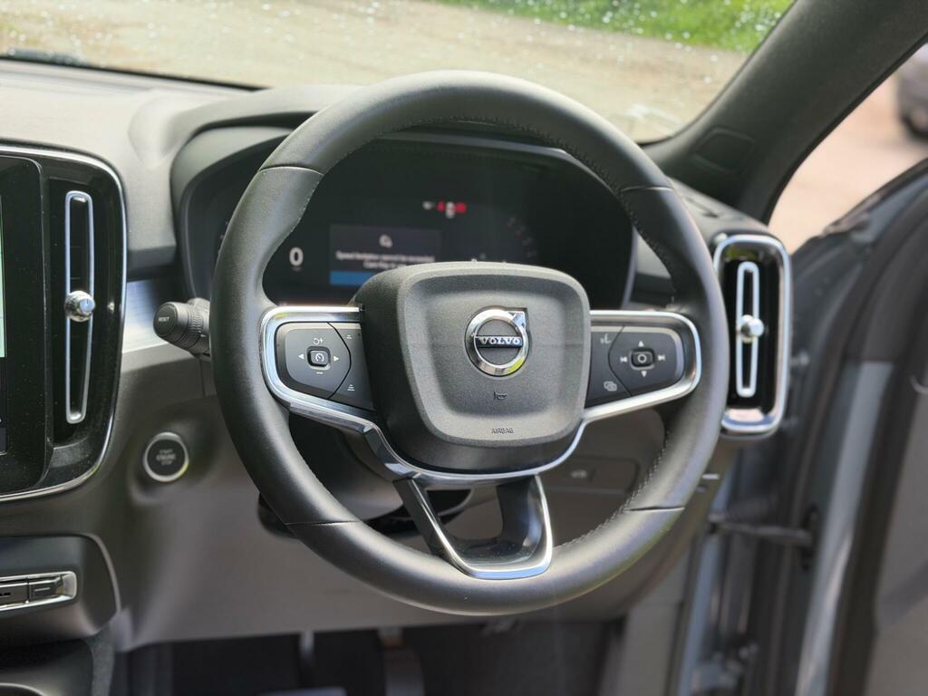 Volvo XC40 2.0 B3p Ultimate Dark Grey #21