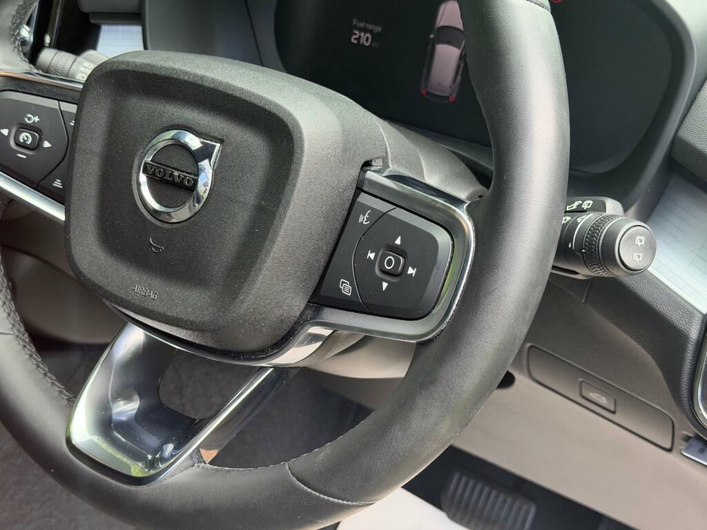 Volvo XC40 2.0 B3p Ultimate Dark Grey #23