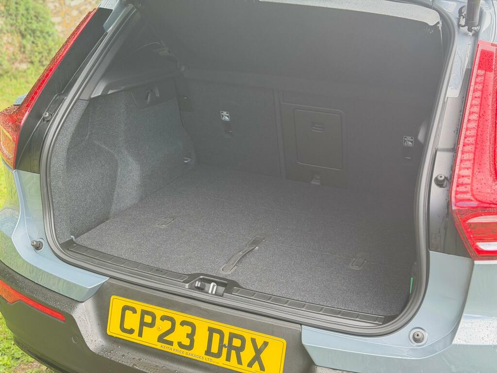 Volvo XC40 2.0 B3p Ultimate Dark Grey #7