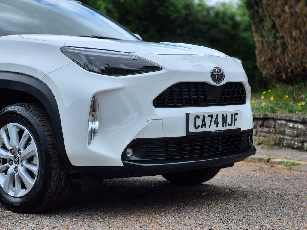 Toyota Yaris Cross 1.5 Vvt-h Icon E-cvt Euro 6 Ss CA74WJF White #4