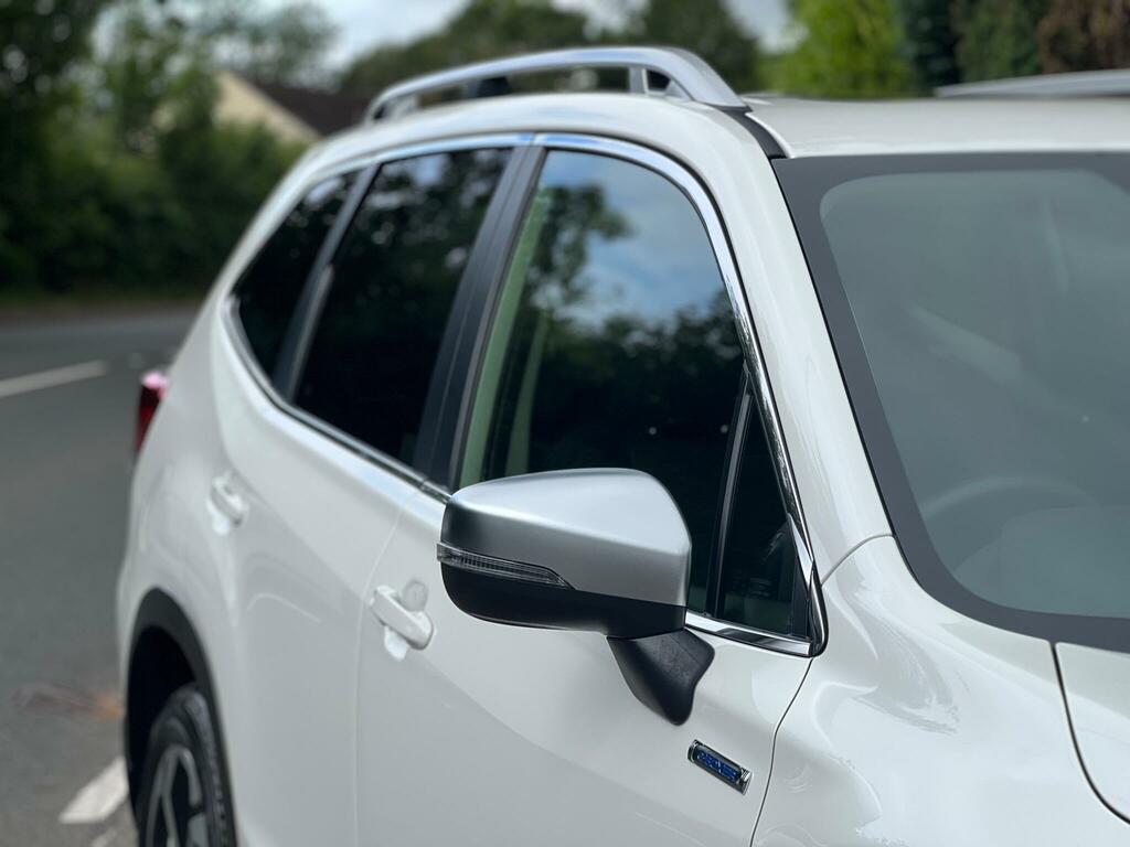 Subaru Forester 2.0I E-boxer Xe Premium Lineartronicrear Cam Grey #9