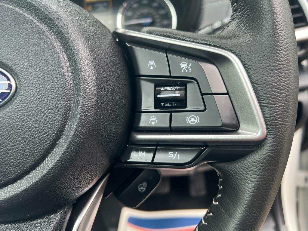 Subaru Forester 2.0I E-boxer Xe Premium Lineartronicrear Cam Grey #40