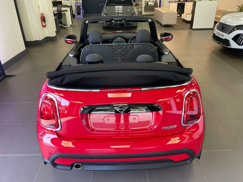 Mini Convertible 1.5 Cooper Classic Convertible Steptron Red #5