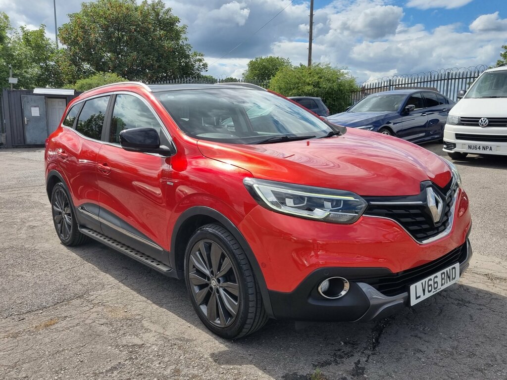Renault Kadjar 1.5 Dci Signature S Nav Suv Edc Euro 6 Red