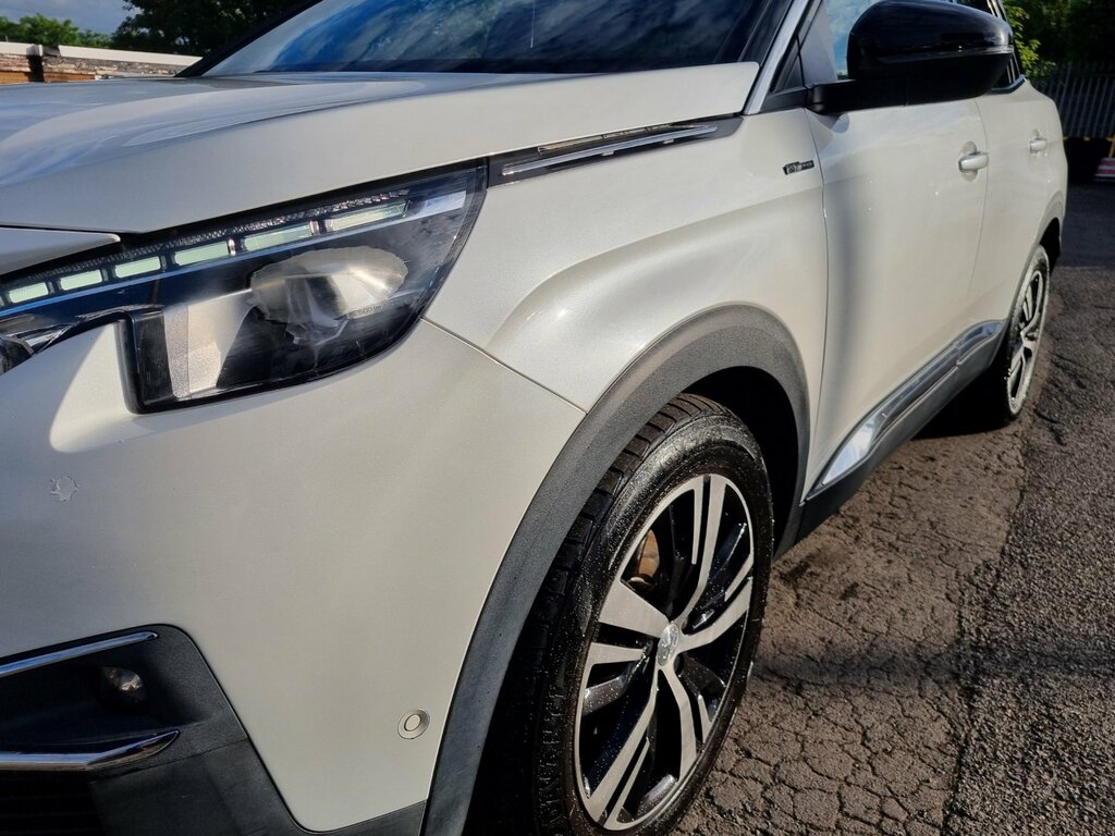 Peugeot 3008 1.5 Bluehdi Allure Red #9