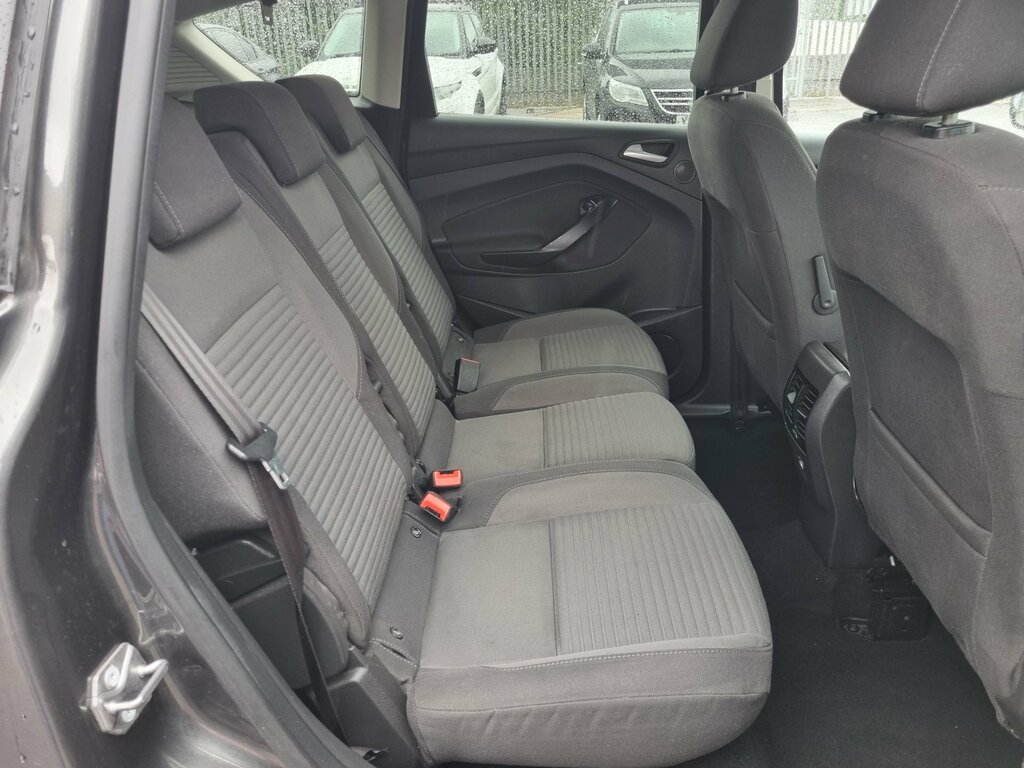 Ford C-Max 1.0 Ecoboost 125 Titanium Red #18