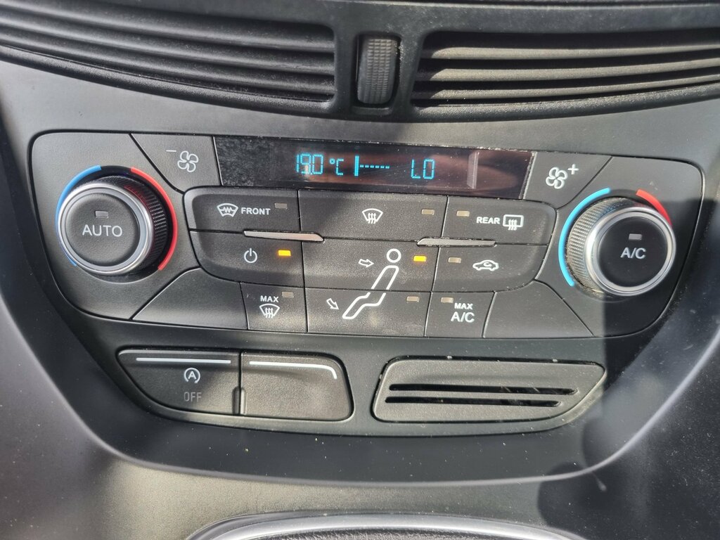 Ford C-Max 1.0 Ecoboost 125 Titanium Red #13