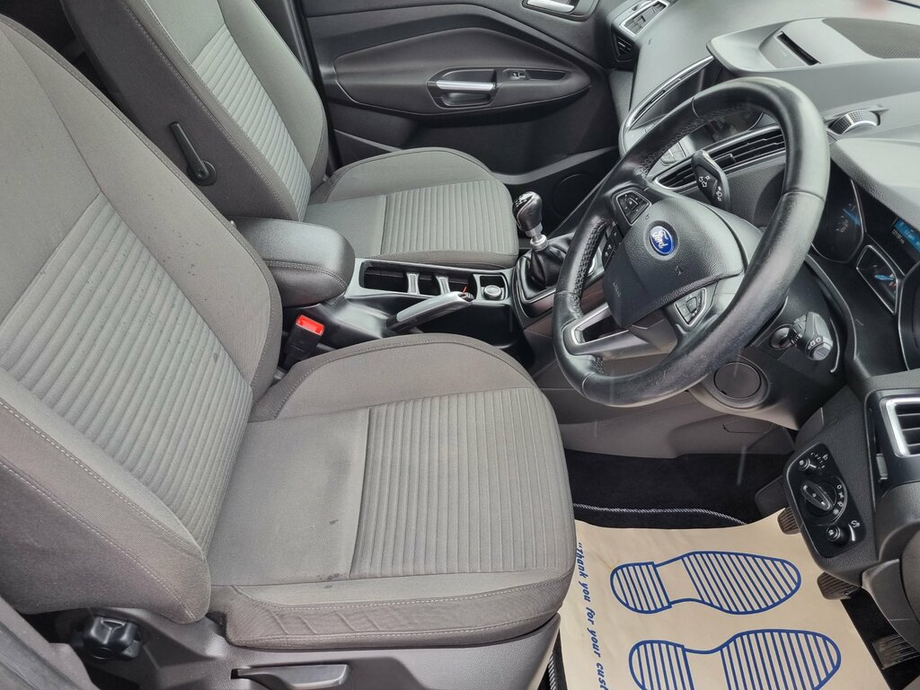 Ford C-Max 1.0 Ecoboost 125 Titanium Red #9