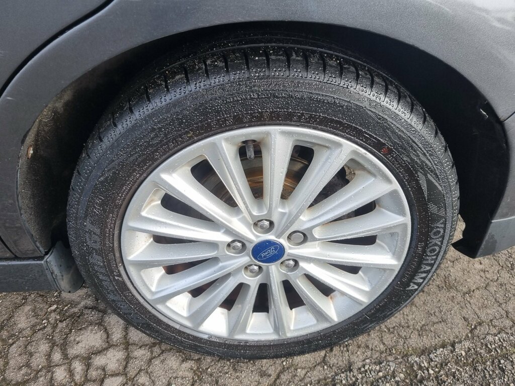 Ford C-Max 1.0 Ecoboost 125 Titanium Red #22