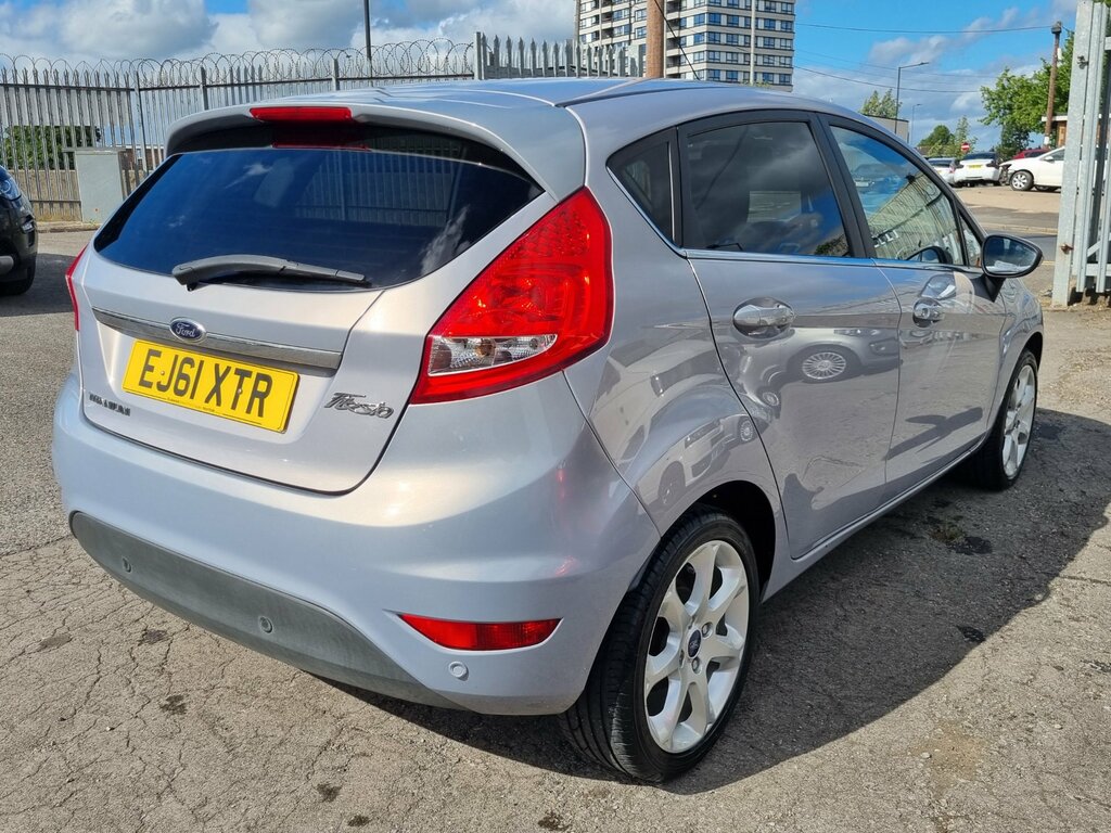 Ford Fiesta 1.4 Titanium Hatchback 154 G Silver #6