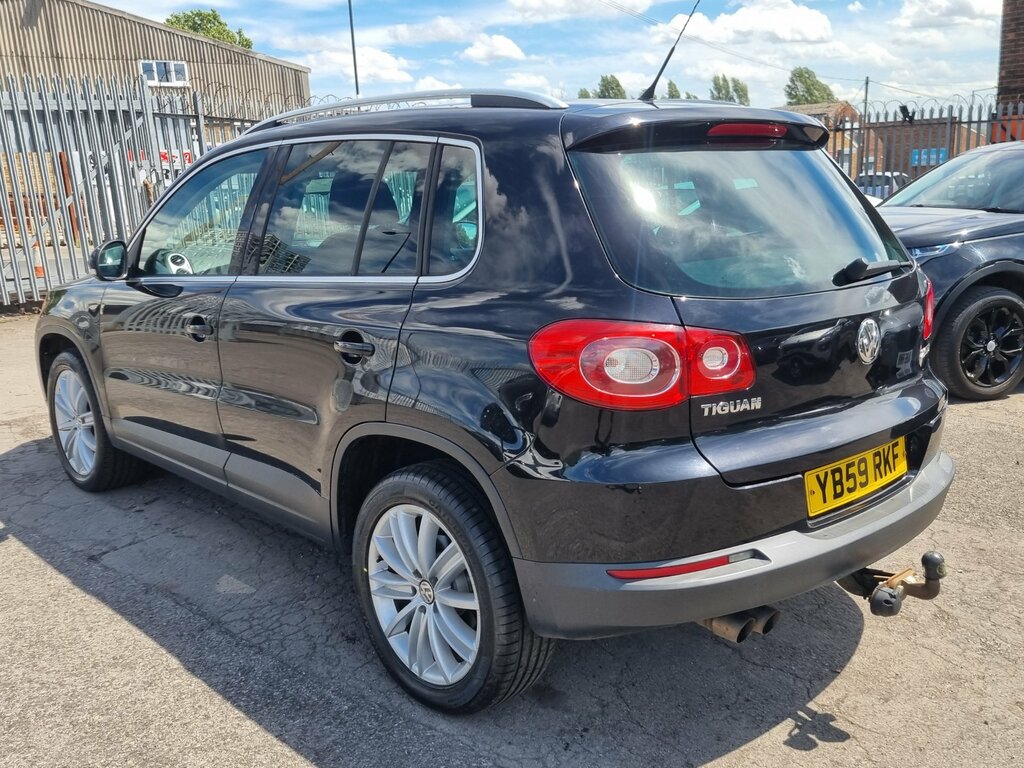Volkswagen Tiguan Match Black #4
