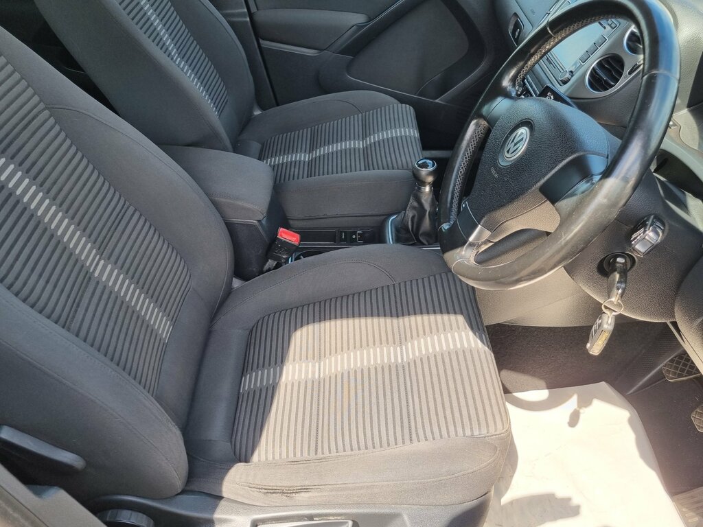 Volkswagen Tiguan Match Black #8