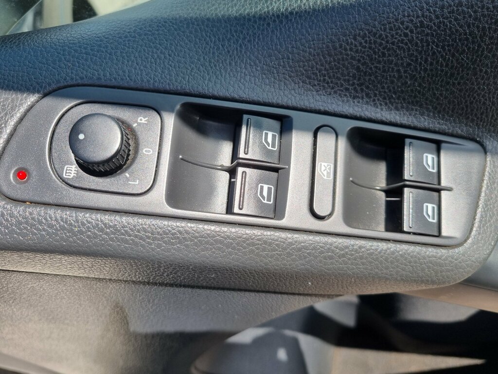 Volkswagen Tiguan Match Black #11