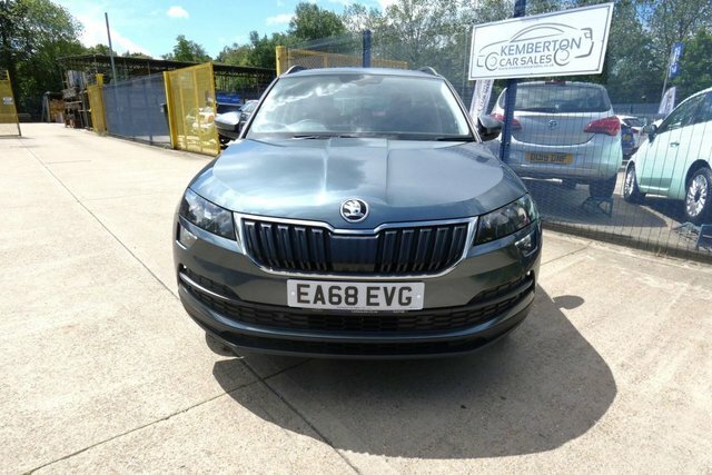 Skoda Karoq 2018 1.0 Tsi Se Nav Plus Suv Eur Grey #2