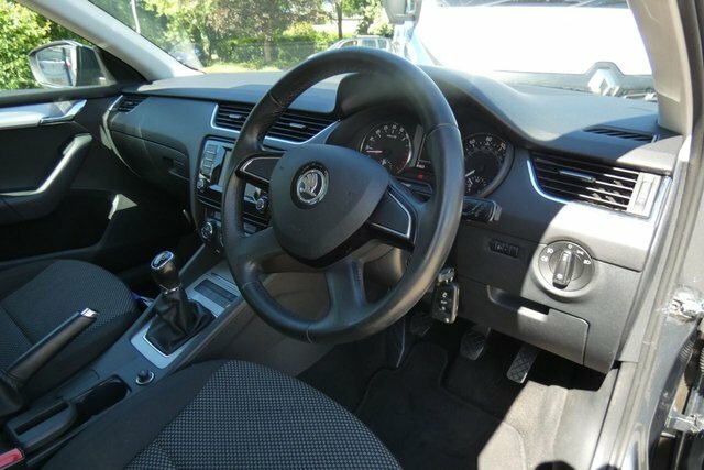 Skoda Octavia Hatchback Black #11