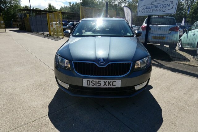 Skoda Octavia 2015 1.6 Tdi Se Hatchback Euro 5 Grey #2