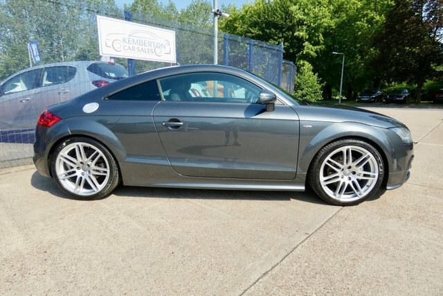 Audi TT 2014 2.0 Tdi Black Edition Coupe S Tron Black #4